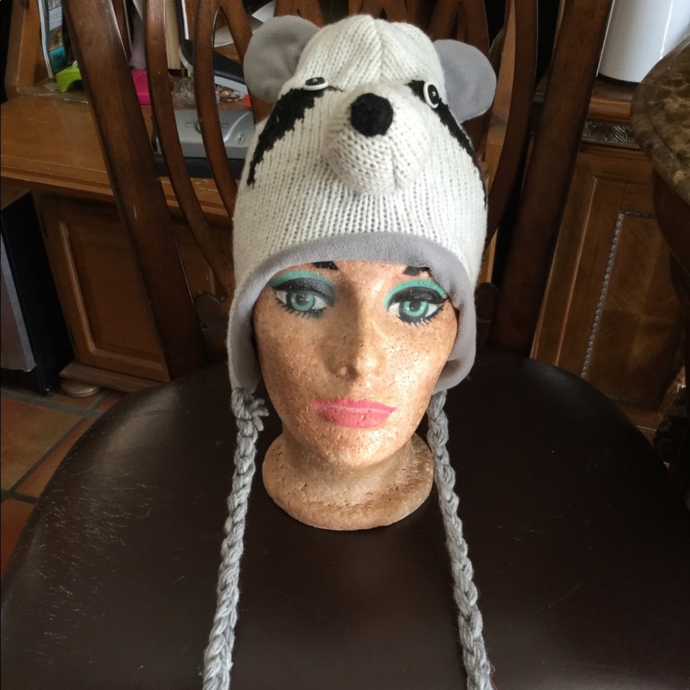 Raccoon face ski cap made in Nepal size- OS